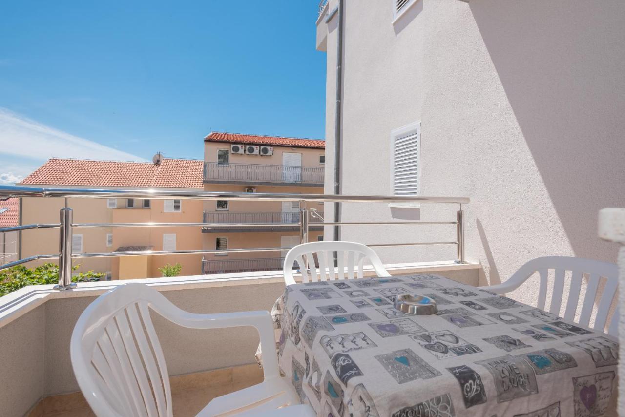 Apartmani Vujcic Makarska Exteriör bild