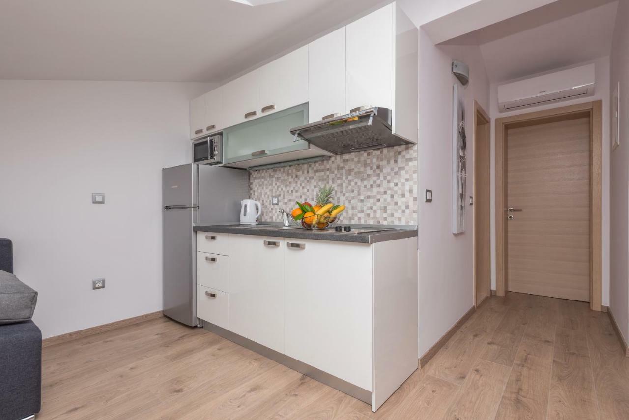 Apartmani Vujcic Makarska Exteriör bild