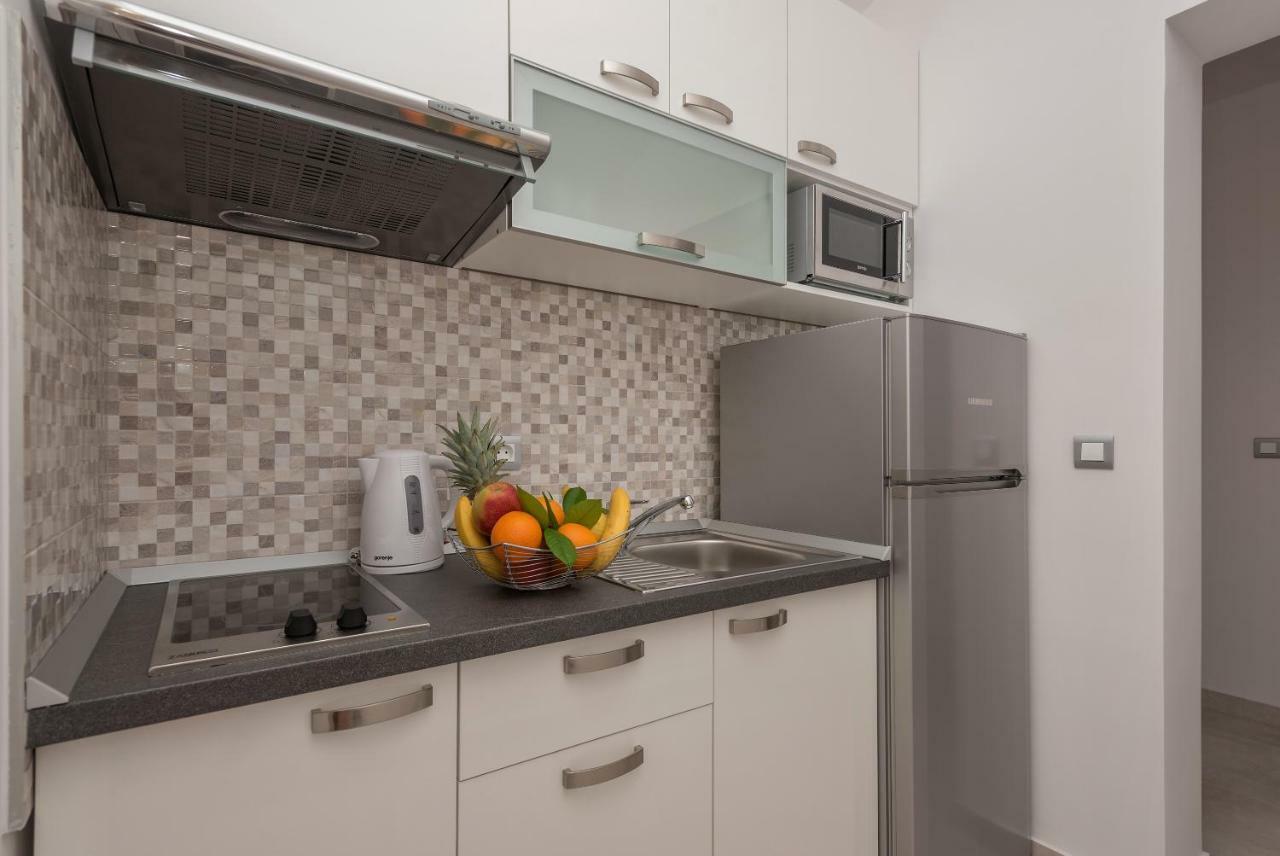 Apartmani Vujcic Makarska Exteriör bild