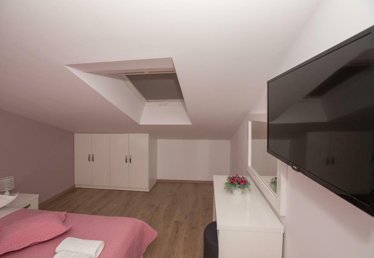 Apartmani Vujcic Makarska Exteriör bild